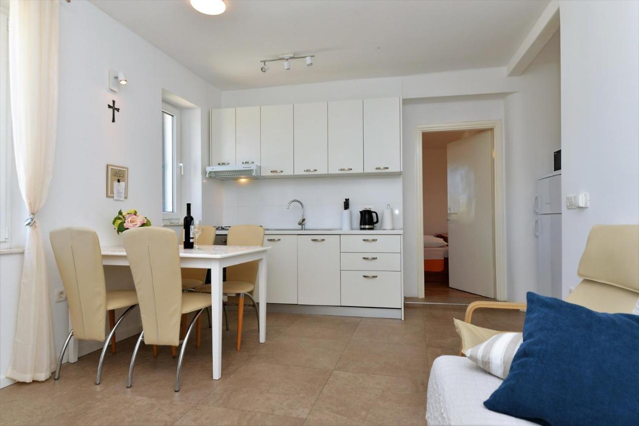 Beach Apartment Vami With Sea View Murter Extérieur photo